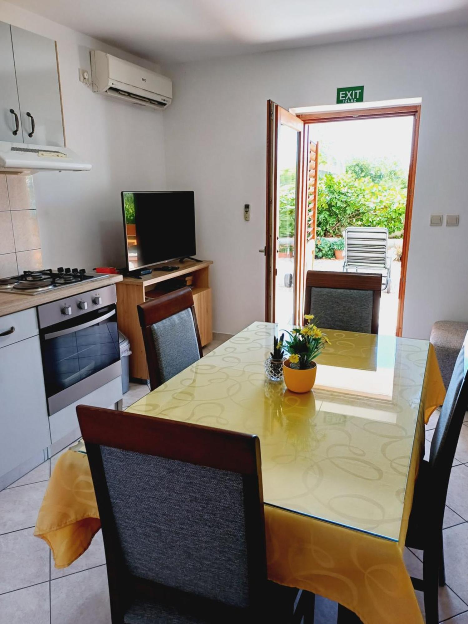 Apartments Jure Miljak Ποντστράνα Εξωτερικό φωτογραφία